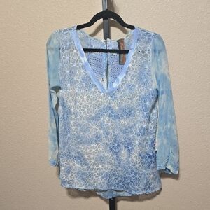 NWT Aratta Silk Blend Top. Small